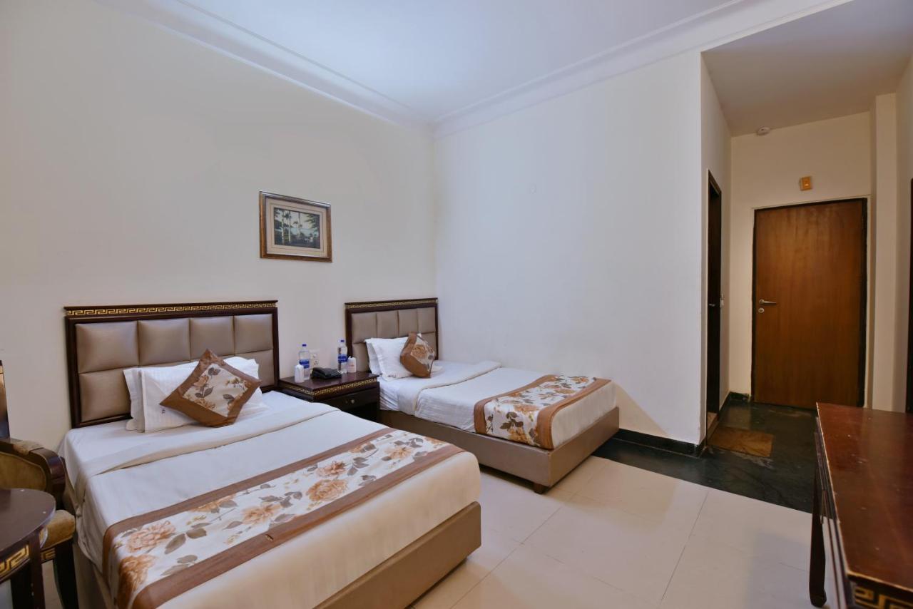 Hotel Revels By A1Rooms New Delhi Exterior photo