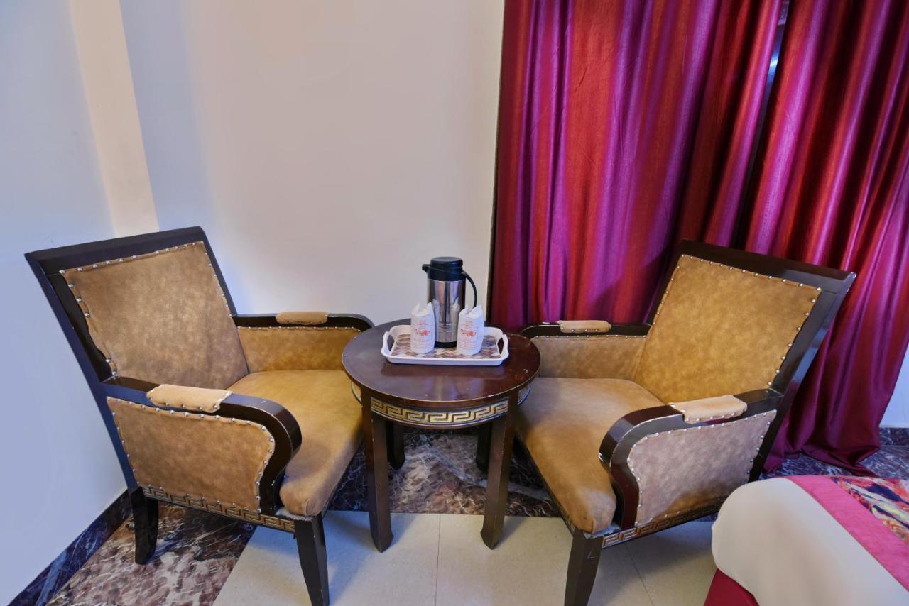 Hotel Revels By A1Rooms New Delhi Exterior photo