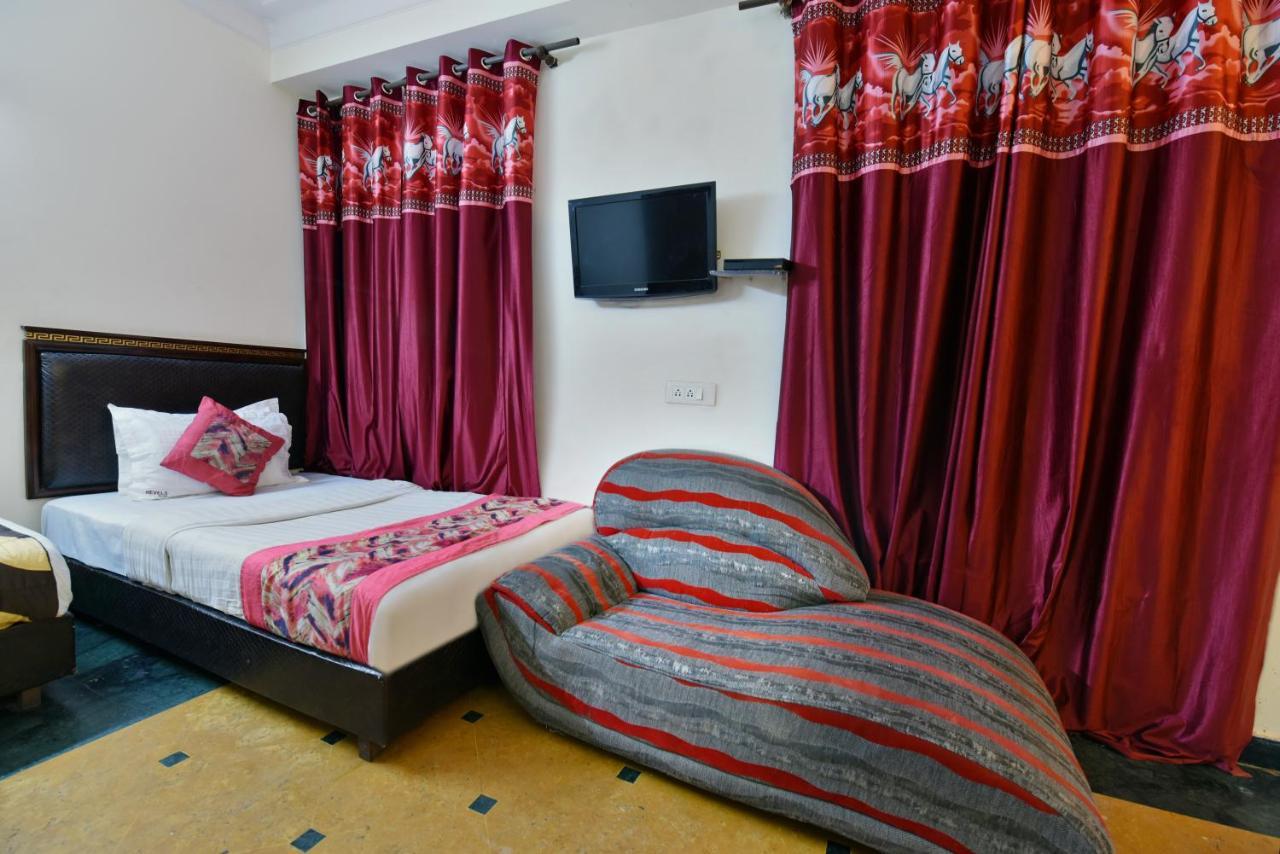 Hotel Revels By A1Rooms New Delhi Exterior photo
