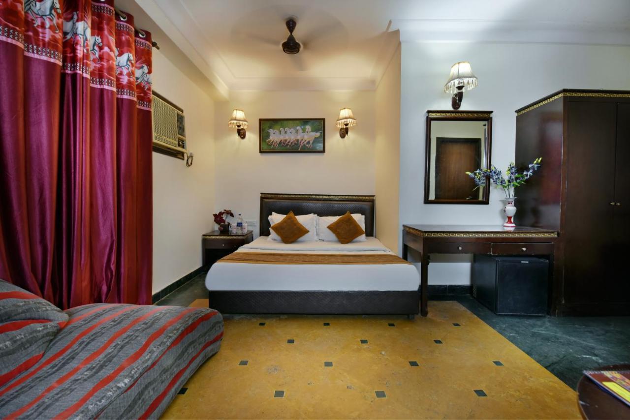 Hotel Revels By A1Rooms New Delhi Exterior photo