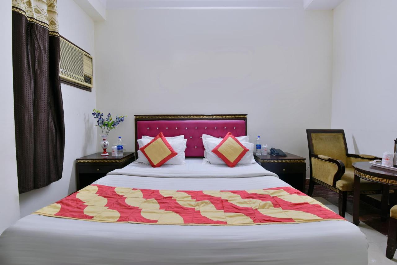 Hotel Revels By A1Rooms New Delhi Exterior photo