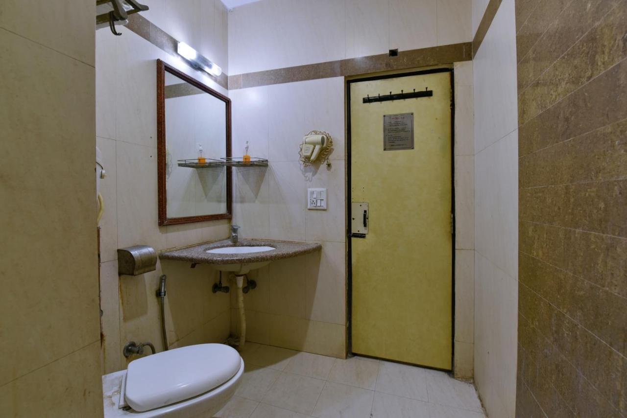 Hotel Revels By A1Rooms New Delhi Exterior photo